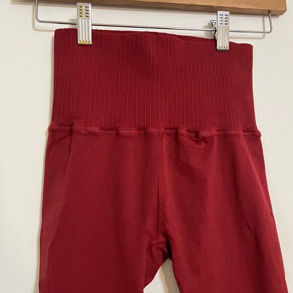 NWOT Free People Movement Good Karma 7/8 Leggings in Burgundy - Picture 3 of 7